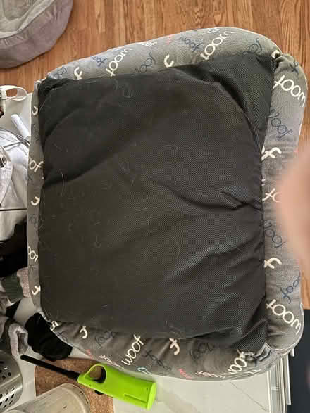 Photo of free Brand new small dog bed (Glenview) #1