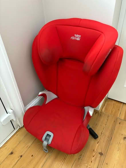 Photo of free Car childseat (Watford WD17) #1