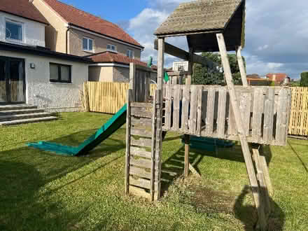Photo of free Children’s play fort (North Gyle EH12) #2