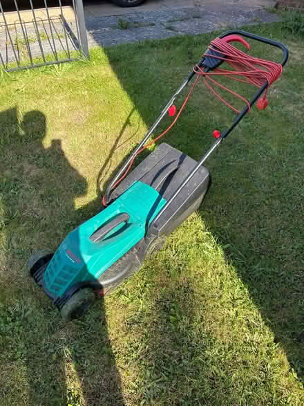 Photo of free Bosch Royal 320 ER lawn mower (GL2) #3