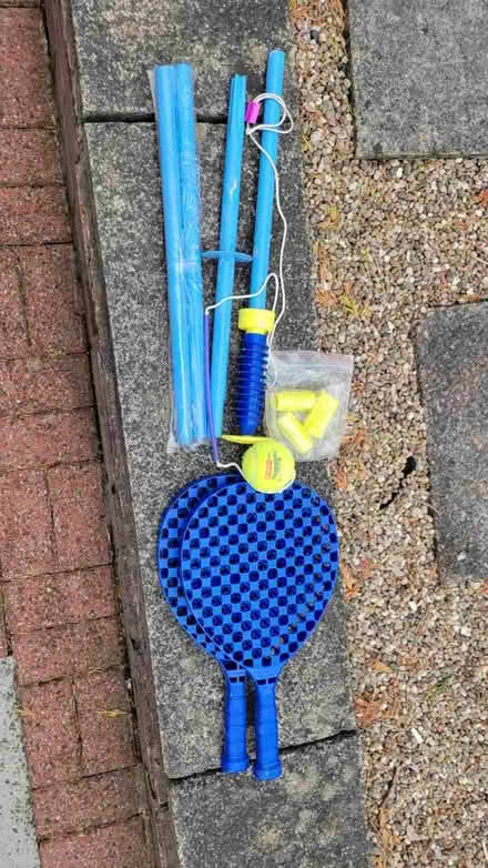 Photo of free Swingball (Hood Manor WA5) #1