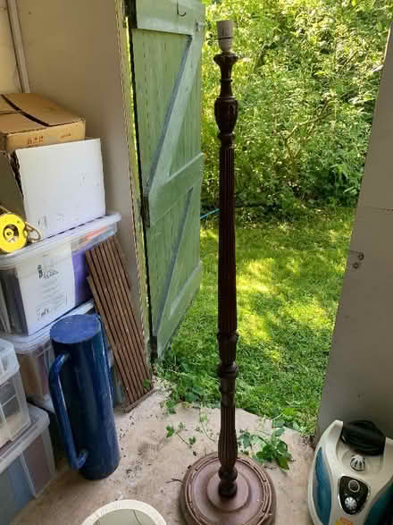 Photo of free Classic floor lamp & shade (The Goggin SY8) #1