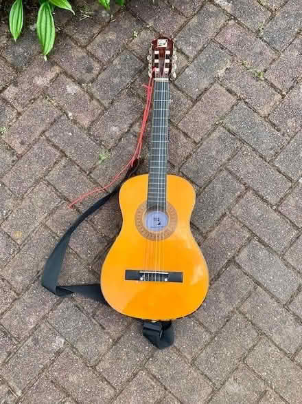 Photo of free Kids Guitar (Auchenlay FK15) #1