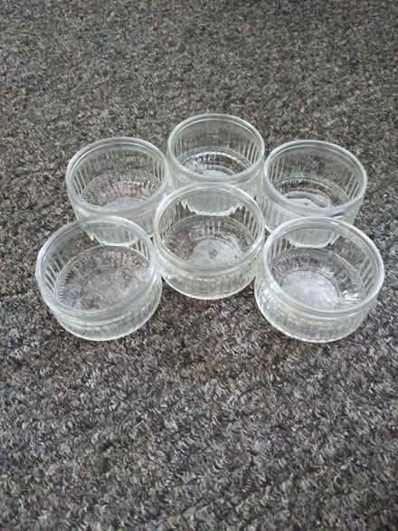 Photo of free 6 glass remmekins (HD4 Armitage bridge) #1