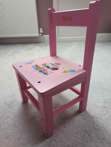 Photo of free Small wooden children's chair (Kenpshott RG22) #1