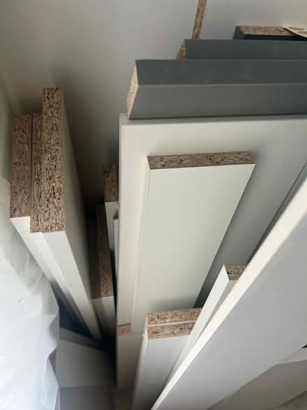 Photo of free Assorted pieces of chipboard (Kennington SE11) #4