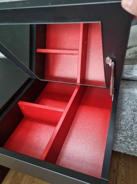 Photo of free Dressing table with mirror (SW16) #3
