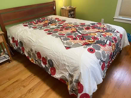Photo of free Queen Sized Marimekko Duvet Cover (hillside below Tufts) #2