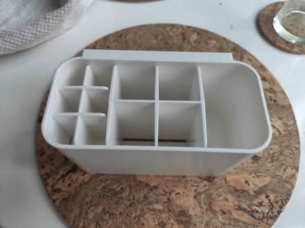 Photo of free Toothbrush/Bathroom organiser (Ealing Broadway W5) #1