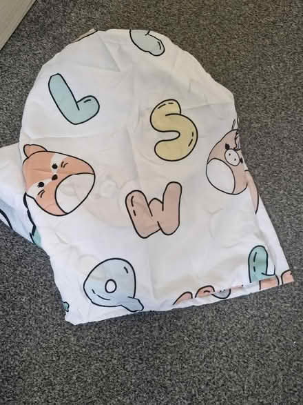 Photo of free Sqishmellows single duvet (Canterbury) #1