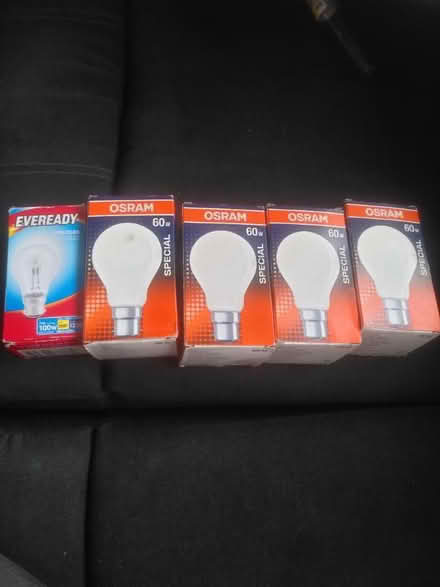 Photo of free Bayonet style lightbulbs (Woolton L25) #1