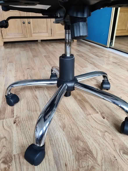 Photo of free Office chair, black (Horsforth LS18) #4