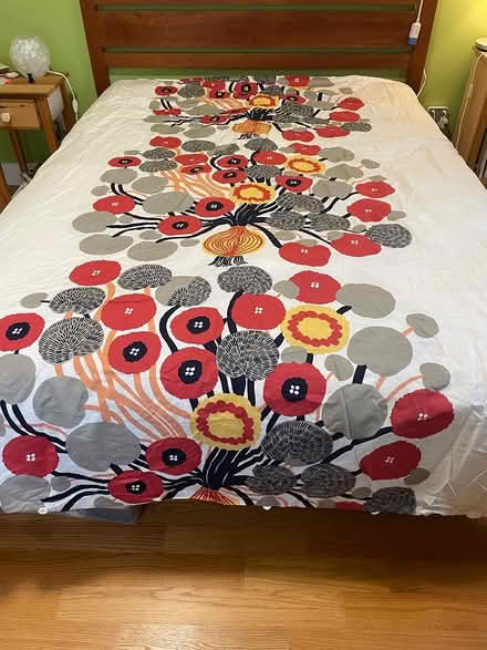 Photo of free Queen Sized Marimekko Duvet Cover (hillside below Tufts) #1