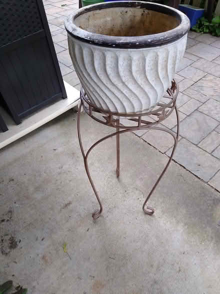 Photo of free Plant stand and pot (near Forest Glen Metro) #2