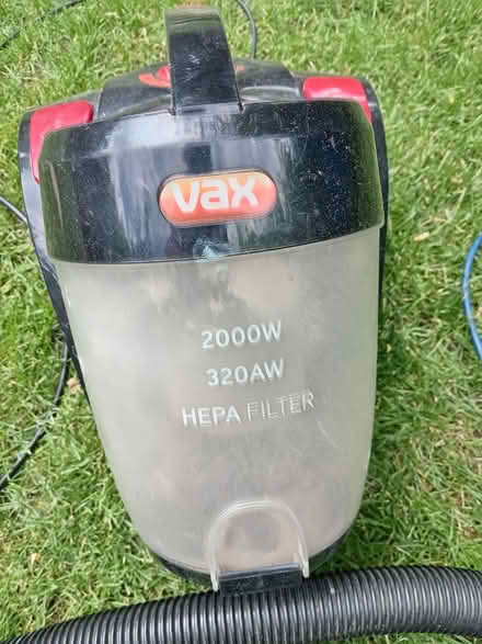 Photo of free Vax vacuum cleaner (Lower Morden SM4)
