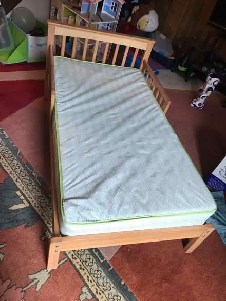 Photo of free toddler bed & mattress (Gaithersburg/Quail Valley) #2