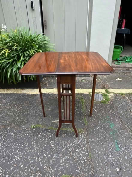 Photo of free Card table (King's Cross WC1N) #1