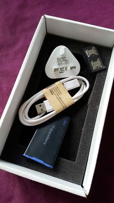 Photo of free Blackberry Q10 - Please read full description... (Whitehawk BN2) #4