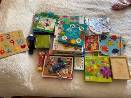 Photo of free set of board games / puzzle for 2 to 4 years old (Tufnell Park N7) #1