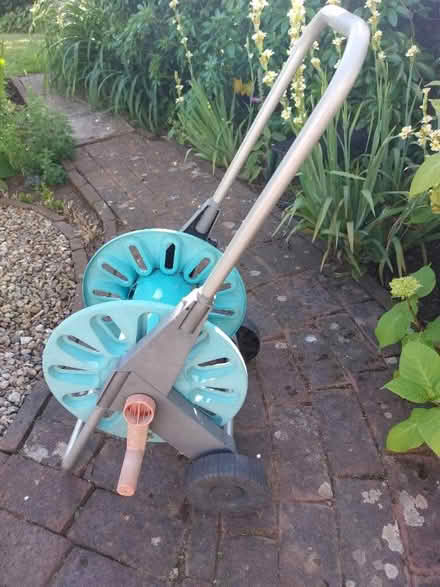 Photo of free Hosepipe carousel (Sheet GU32) #1