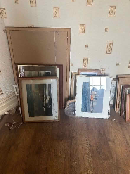 Photo of free Pictures (Formby L37) #1