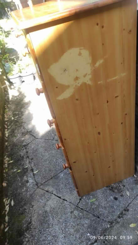 Photo of free Chest of drawers (SE19) #3