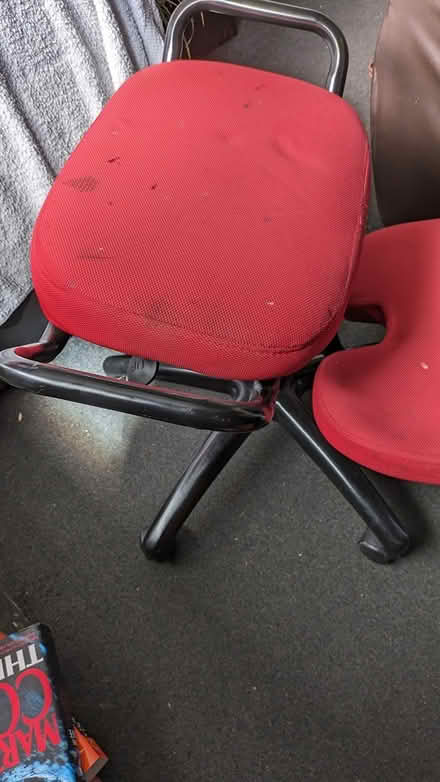 Photo of free Kneeling chair (G33 Glasgow East End) #2