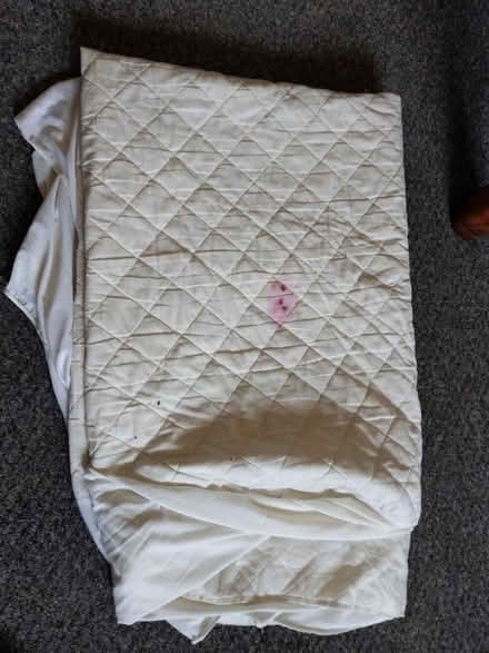 Photo of free Mattress protector (HD4 Armitage bridge) #1