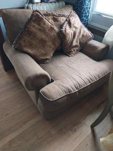 Photo of free Large armchair (Arlington/West Medford line) #1