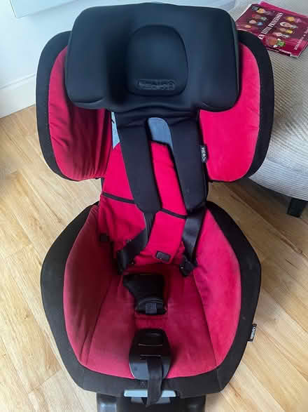 Photo of free Isofix car seat (WS2) #2