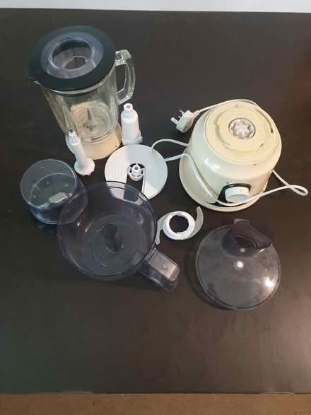 Photo of free Oster blender (Chalford Hill) #2