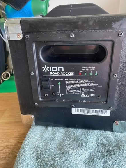 Photo of free Ion amplifier - no cables (Newlyn TR18) #2