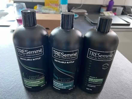Photo of free Ladies hair shampoo (Woodville DE11) #1
