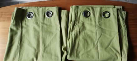 Photo of free Green eyelet curtains (WD17) (Central Watford WD17) #2