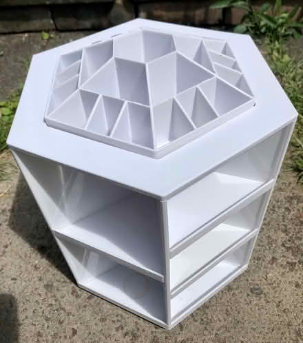 Photo of free Make up Storage unit (L15 Wavertree) #1