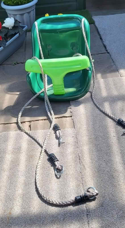 Photo of free Baby swing (PR4) #1