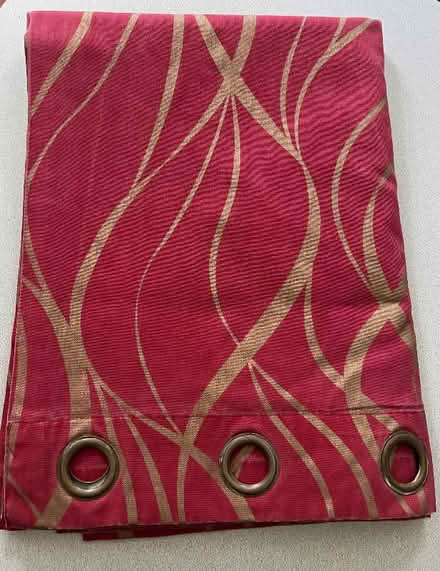 Photo of free Red Eyelet Lined Curtains (Surbiton KT6) #2