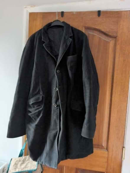 Photo of free Black Italian made mens coat XL velvety fabric needs small. (BT14)