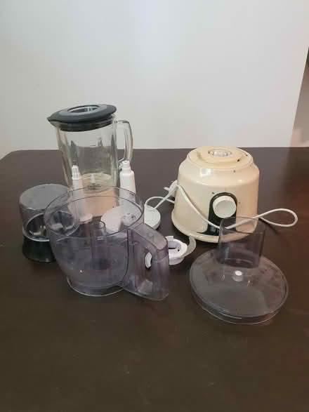 Photo of free Oster blender (Chalford Hill) #3
