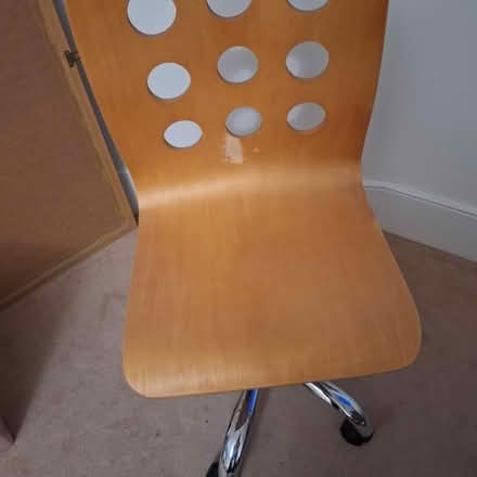 Photo of free Office chair (New Southgate N11) #2
