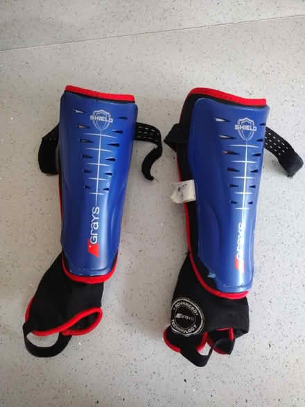 Photo of free Medium shin pads (Barnard's Green WR14) #1