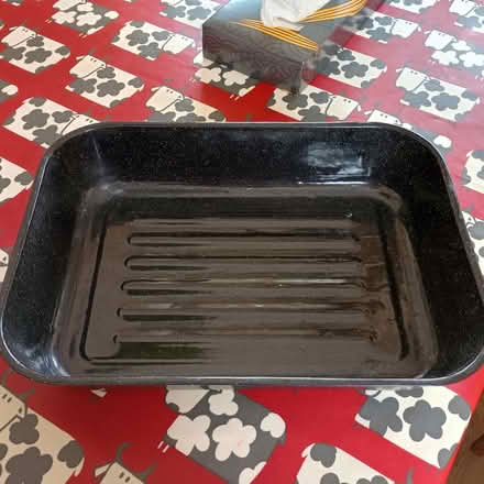 Photo of free Large roasting tin (30cm x 40cm approx) (Plumpton CA11) #1