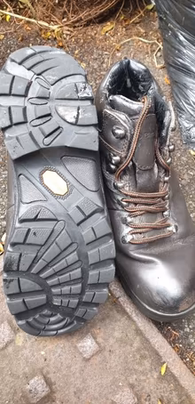 Photo of free Walking boots size 7 (Crosspool S10) #2