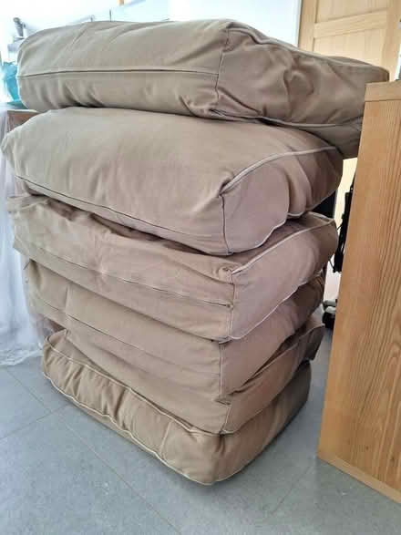 Photo of free Sofa cushions (CR5 old coulsdon) #1