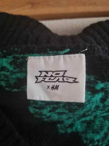 Photo of free Non sleave jumper (SE15) #2