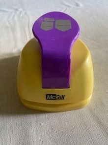 Photo of free Punch for making labels (GU14) #1