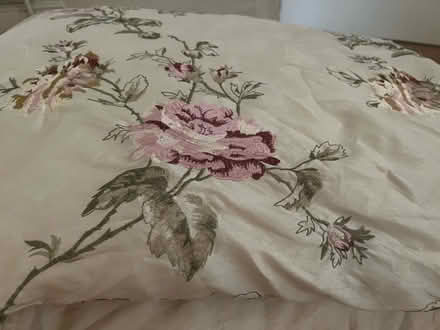 Photo of free Duvet and bed spread (Wandsworth SW18) #3