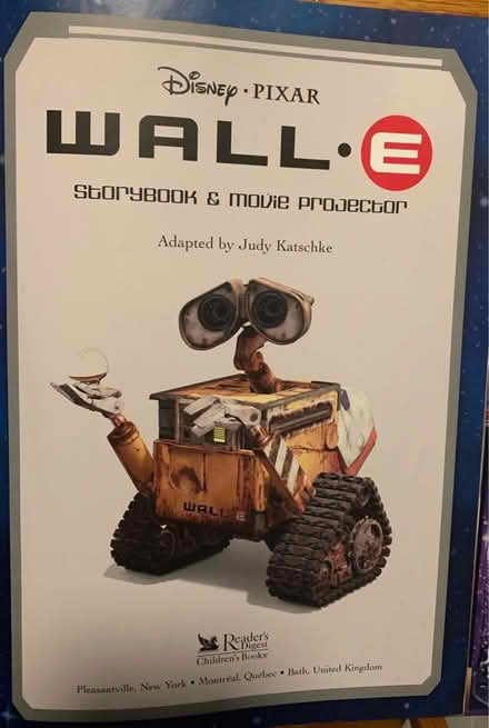 Photo of free Wall-E Storybook & Projector (Maynard) #2