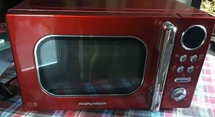 Photo of free 800w microwave (Eastbourne BN21) #1
