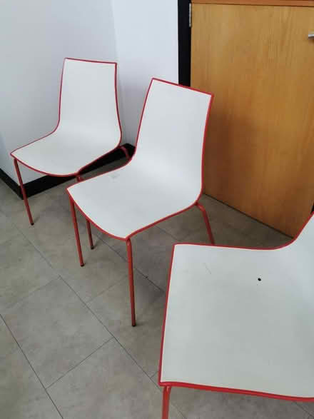 Photo of free 3 chairs need new home (BB1) #1